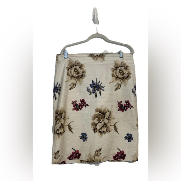 Ann Taylor Factory Dresses & Skirts - Ann Taylor Pencil Skirt Womens 10 Cream Floral Lined Knee Length Cotton Blend